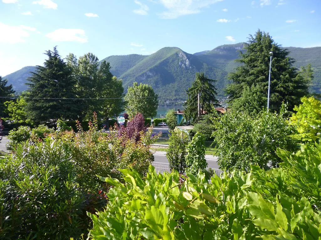La Casa Di Gabri Bed and Breakfast Iseo 3*,